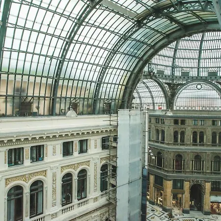 فندق مبيت وإفطار Bohemki: Galleria Umberto I° *